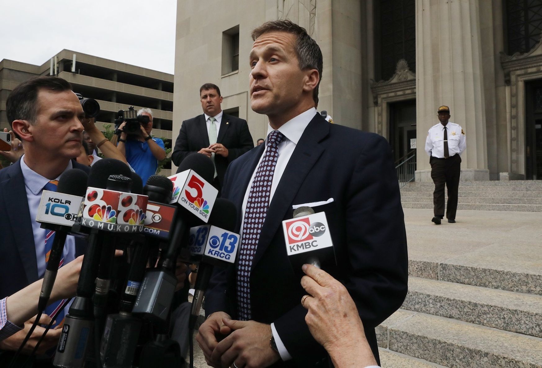 Case dismissed against Gov. Greitens